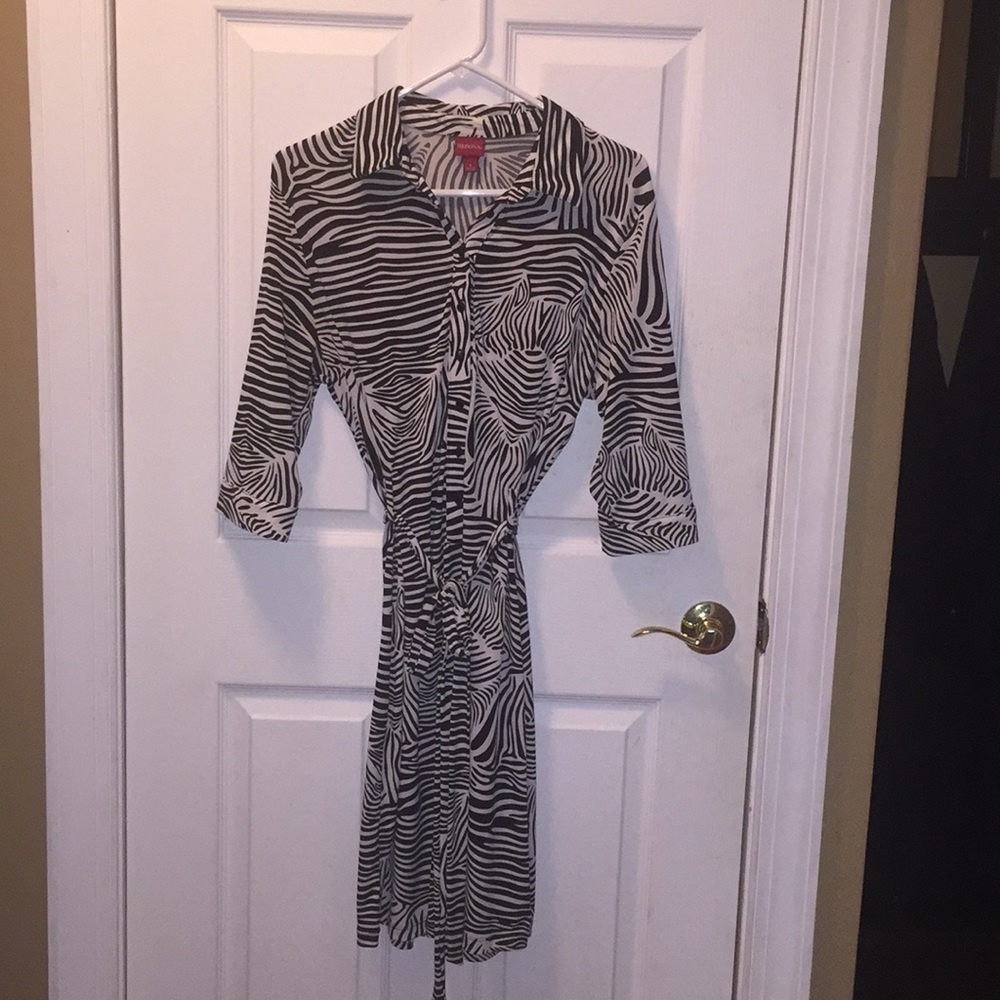 Shirt dress with tie waist